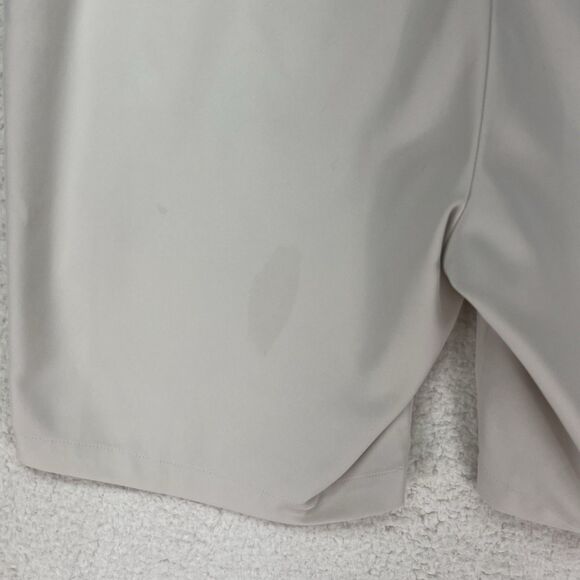 Size 33 - PETER MILLAR SALEM‎ HIGH DRAPE PERFORMANCE SHORT ME0EB82 Beige - Picture 8 of 10